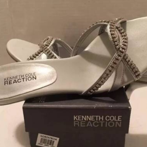 KENNETH COLE Silver Bling Mule Slide Kitten Heel Sandals 6.5 - Picture 1 of 4